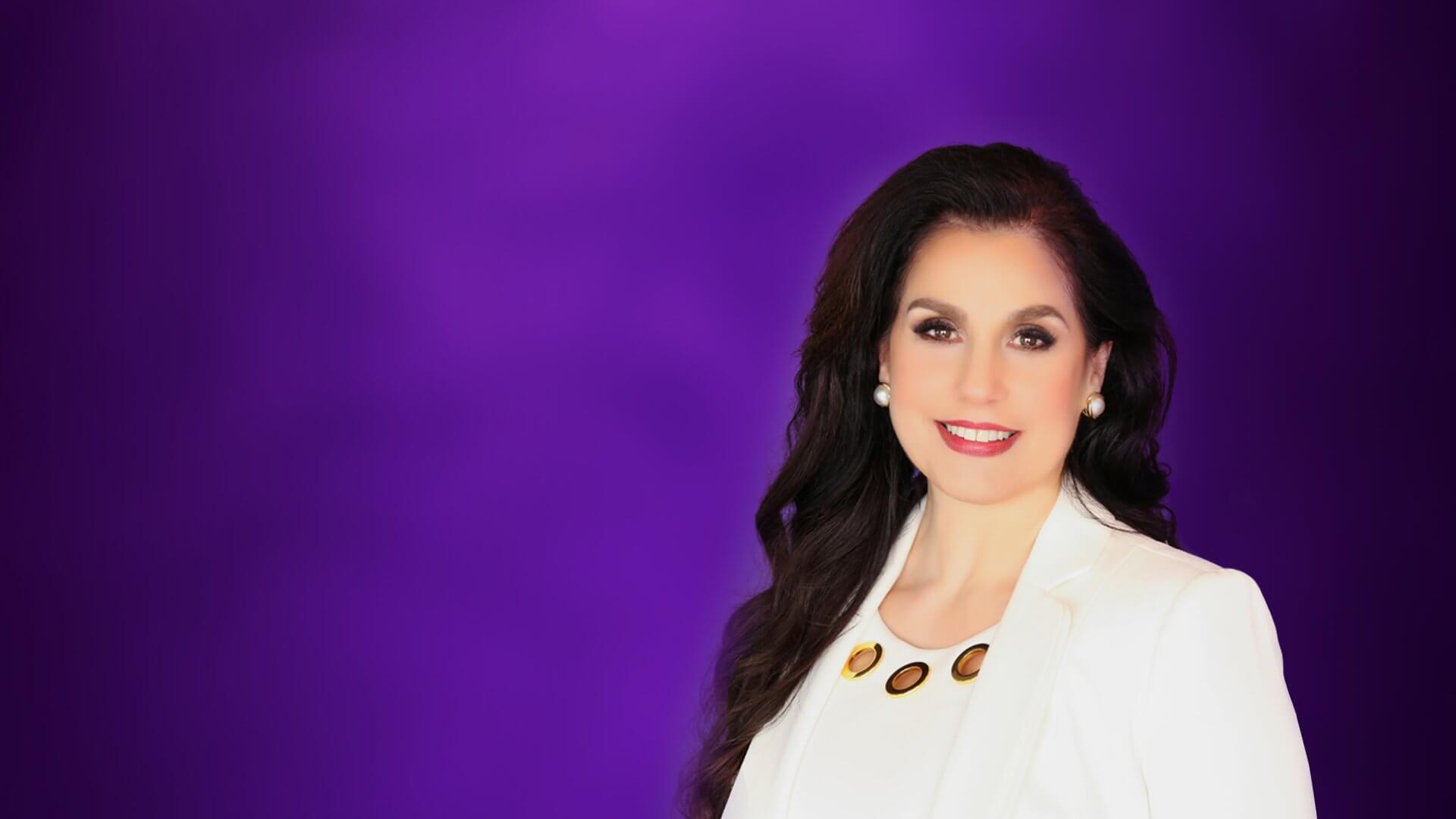 dezi holistic health practitioner